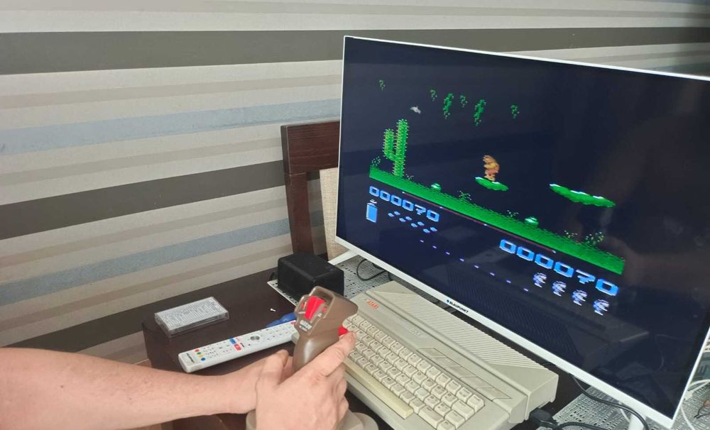 SPRAWNE Atari 65XE + 2 magnetofony XC12 + joystick JETFIGHTER SV 126