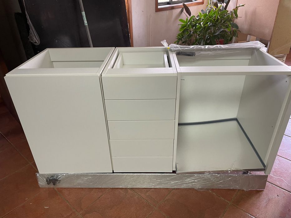 Armários cozinha Novos