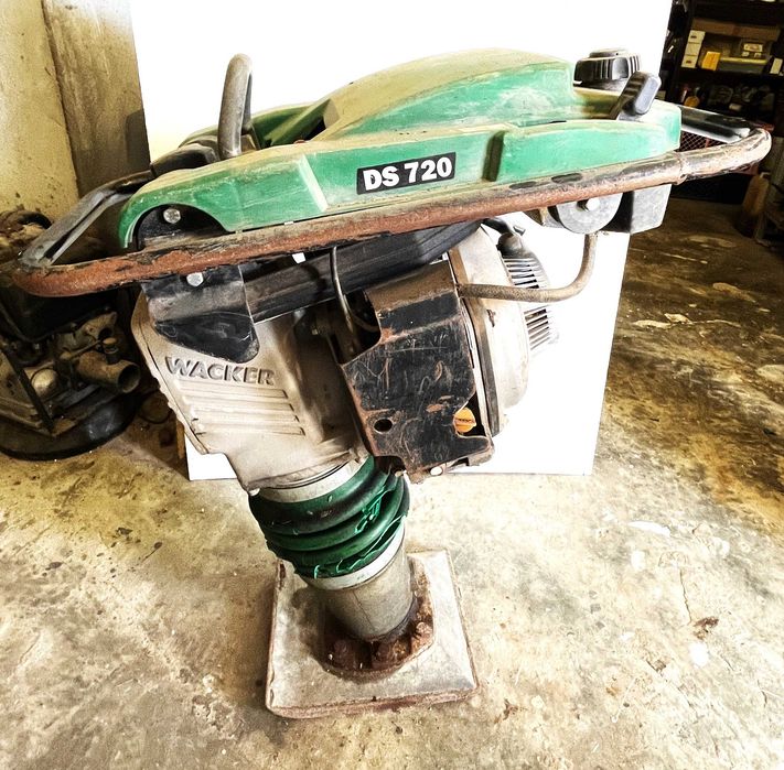 Compactador Wacker - DS 720