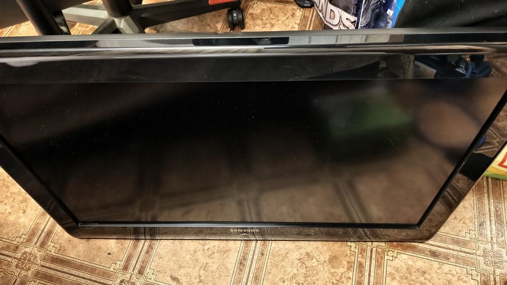 Телевизор Samsung 32 дюйма