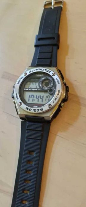 Casio MWD-100H zegarek na rękę