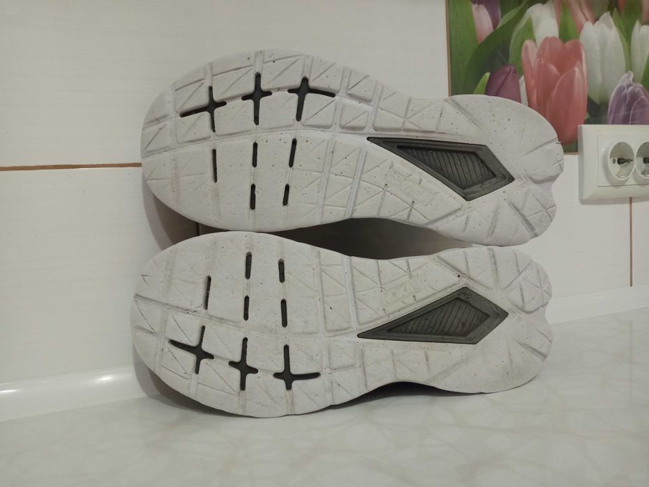 Кроссовки Hoka Mach 5   44 размер 28,5 см
