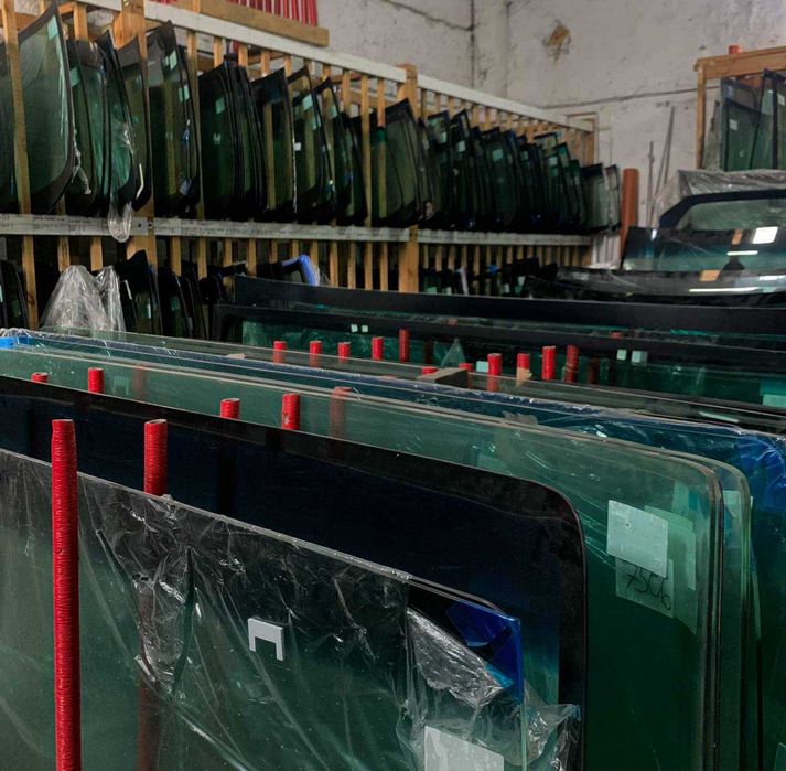 Лобове скло Mitsubishi Outlander ( 2007 - ) / Лобове Аутлендер