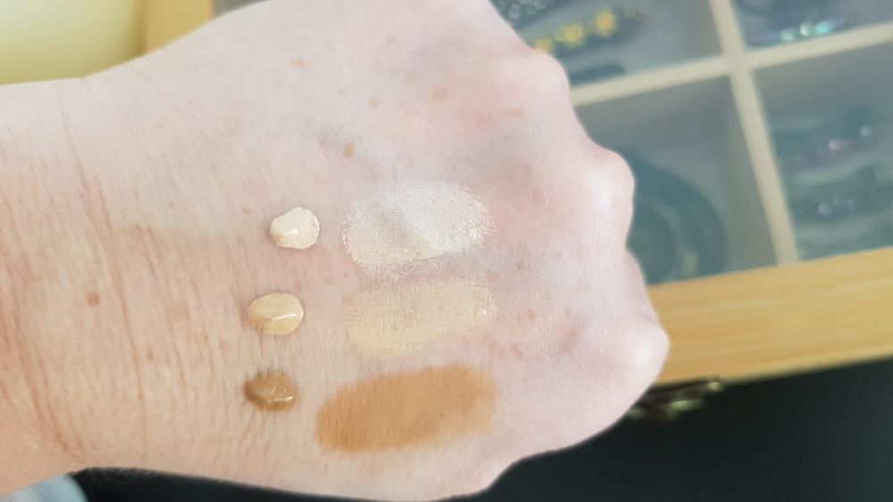 Тональный флюид Shiseido Synhro Self-Refreshing Tint SPF20,оригинал.