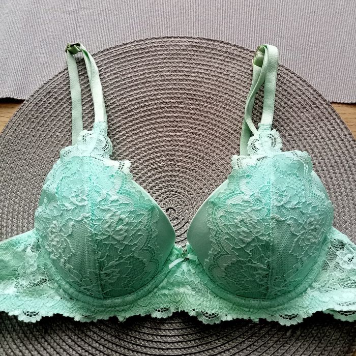 Biustonosz push up Esotiq 70B