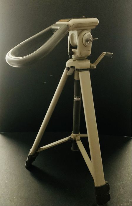 Tripé máquina fotográfica/ filmar-“Camlink”.
