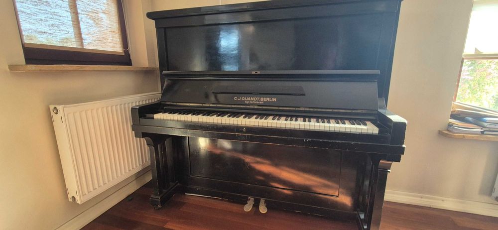 Pianino C.J. Quandt.  Berlin