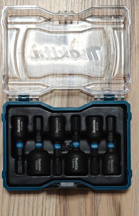 Набор головок Makita