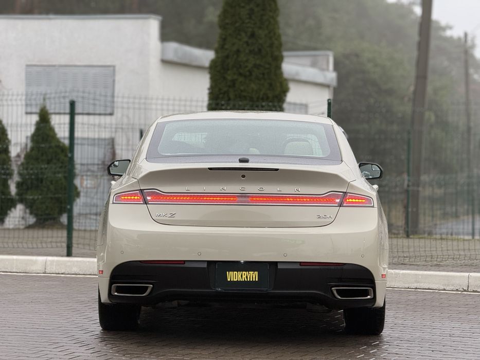 Lincoln MKZ 2014 року, 2.0 Hybrid, автомат, передній привід.