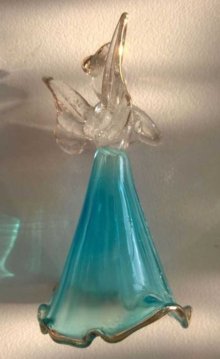 Figurki Aniołków Figurka Aniołek szklany stojący modlący się 8cm