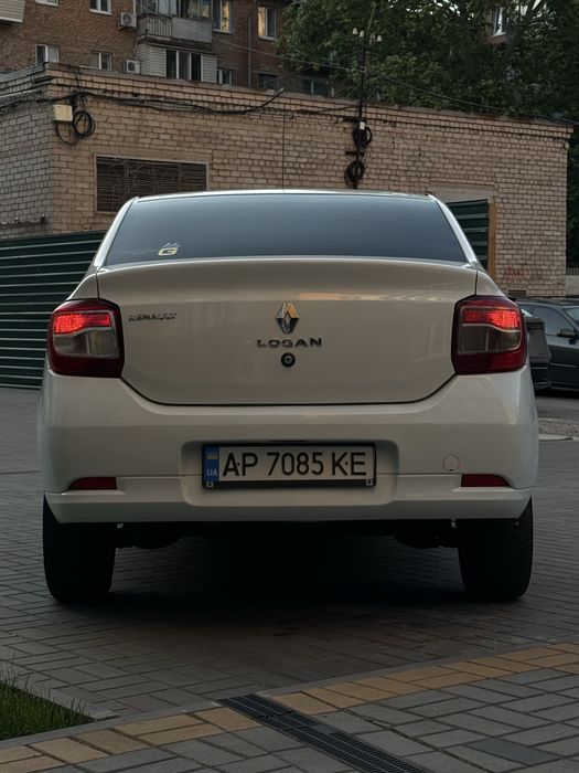 Аренда авто •для такси •рено логан 1.2 газ/бенз