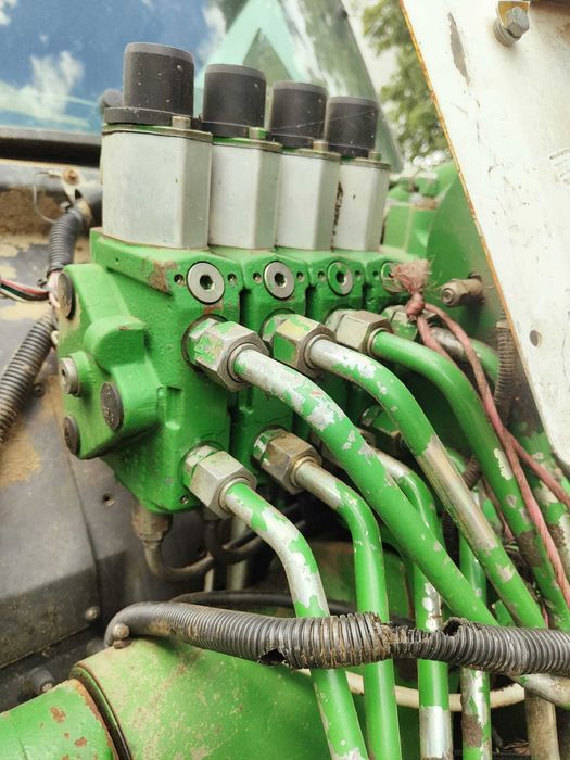 Blok hydrauliki John Deere 7720, 7820, 7920 7730 7830 7930