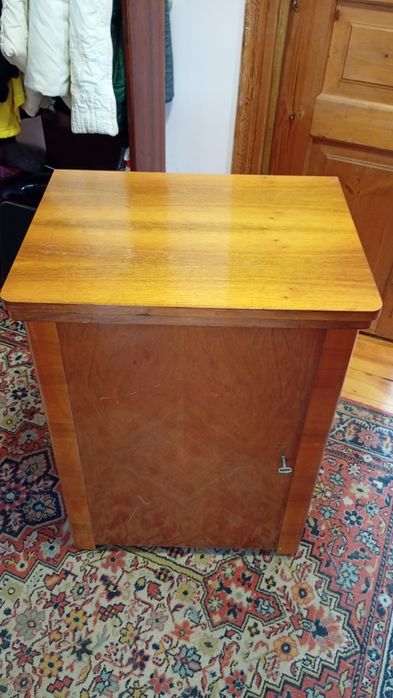 Швейні машини Central Bobbin і Подолка