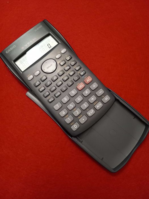 Calculadora Científica Multi-Funções_CASIO__Como NOVA