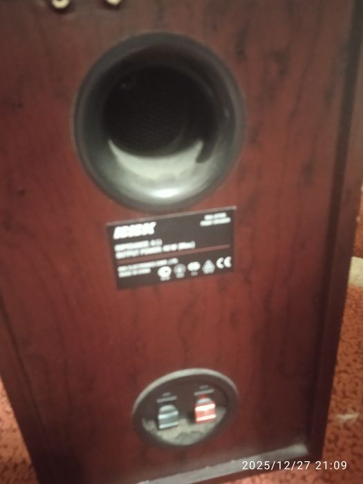 Продам домашний кинотеатр  BBK .Сабвуфер и 2 колонки!