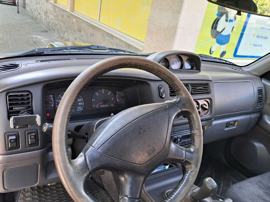 Jeep Mitsubishi Pagero Sport Wagon