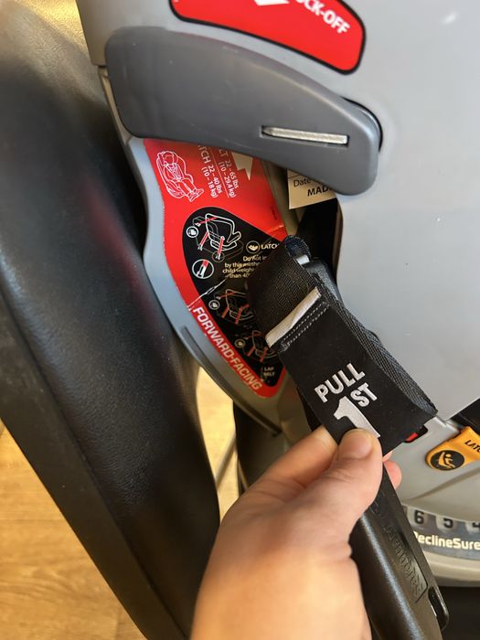 Автокрісло  Chicco Next Fit Zip