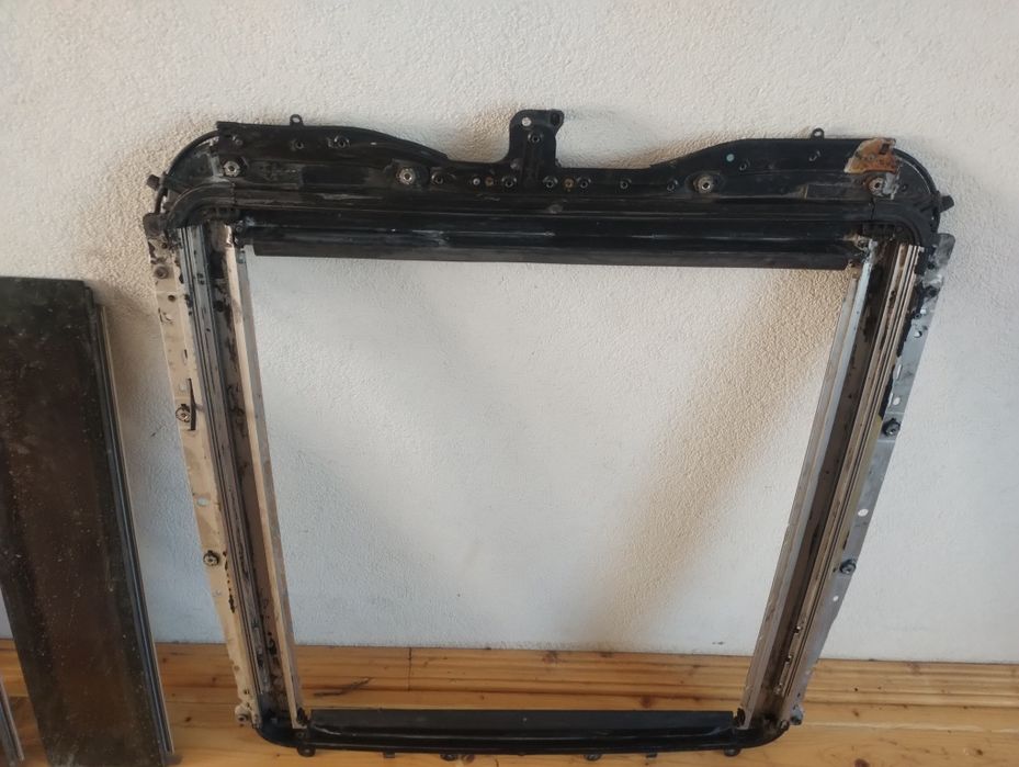 Люк на запчастини w169 w245  A180 B-Class