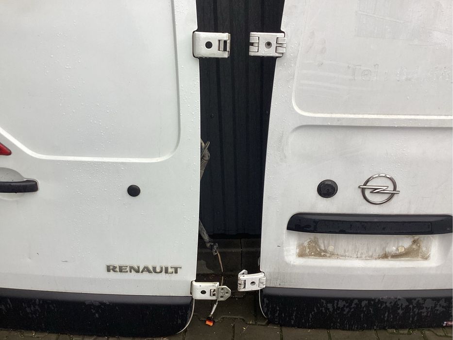 Петлі задніх дверей Reno Master 3 Opel Movano Завіси задні на 270%