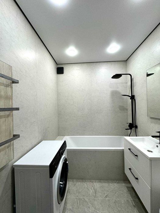 1 кімнатна квартира на Щасливому з ремонтом !