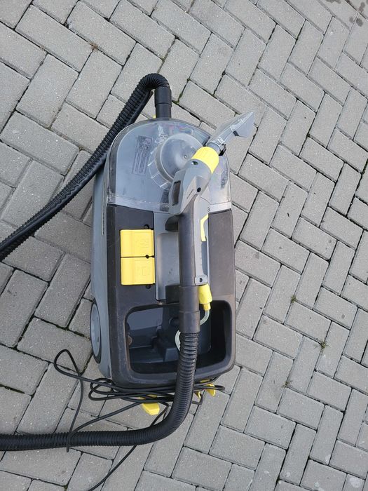 Wynajem odkurzacz piorący Karcher Puzzi 10/1  60zł doba !