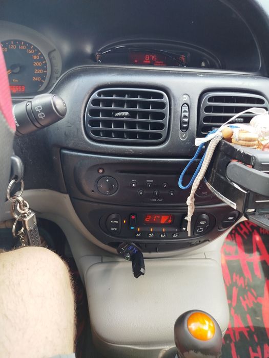 Продам Renault Scenic 1 2003 тд