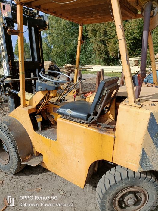 Wózek widłowy - Lansing Henley Limited