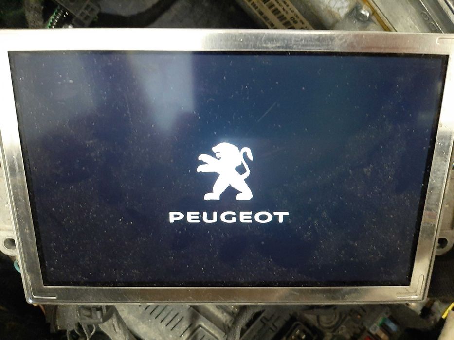 Naprawa nawigacji Peugeot/Citroën RNEG2 RT6 + aktualizacja map
