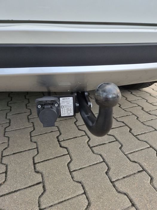 Toyota RAV4 w Gazie + Hak 2016