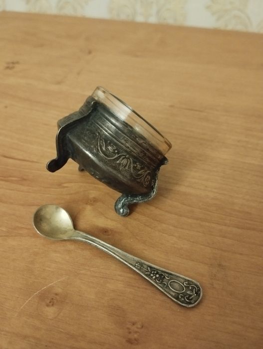 Шкатулка.роспись.Солонка с ложечкой посеребренная. Сухарница мадонна