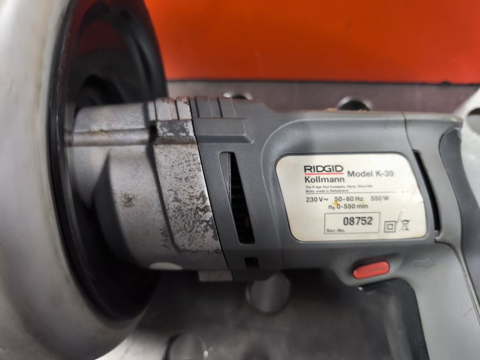 Elektryczna spirala bębnowa do czyszczenia rur odpływów  Ridgid K-39