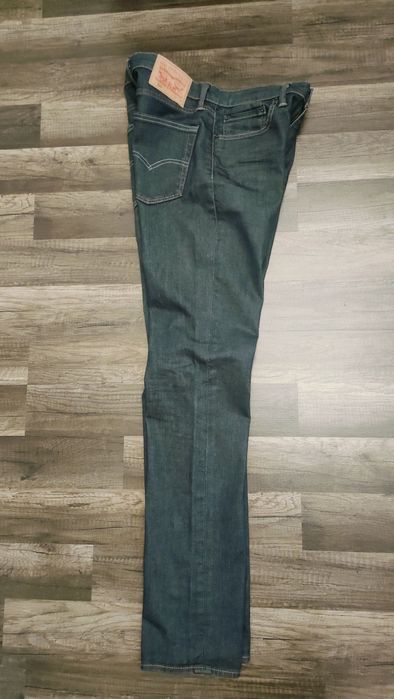 świetne spodnie Levi's 511  32/34 w super stanie