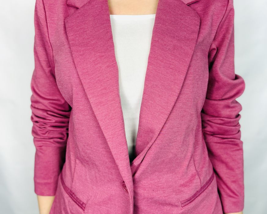 Różowy żakiet z klapami L 40