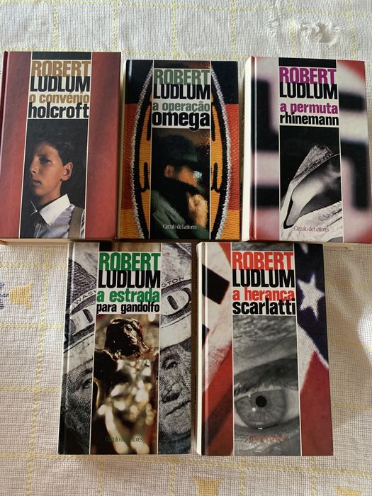 Colecao Robert Ludlum….