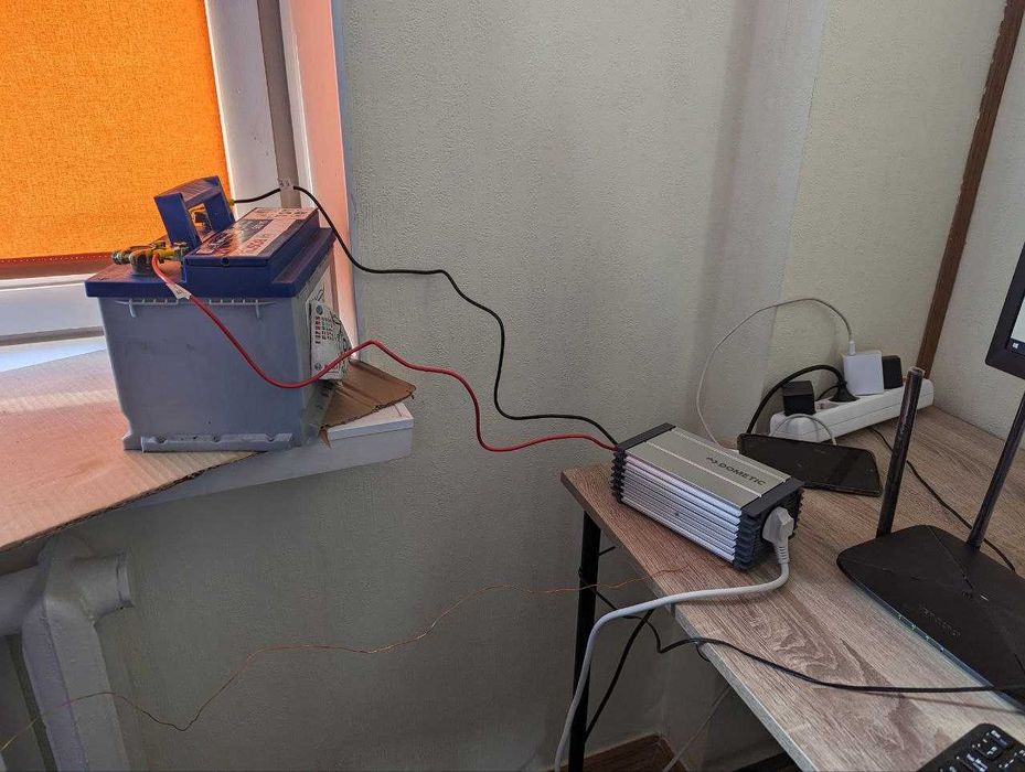 Инвертор Dometic PP402 350 Вт, 50Гц, 230V