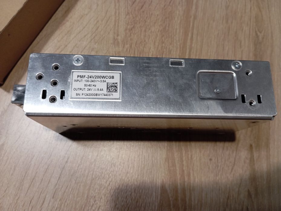 Zasilacz napięciowy modułowy delta 24v 200w