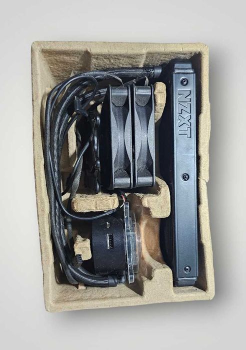 Nzxt Kraken  Z53 water cooler