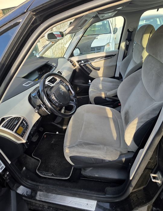Citroen C4 Picasso 1.6 HDI Poucos kms — photo 4