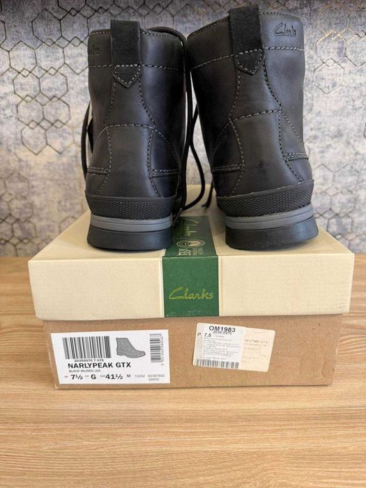 Нове тепле зимове взуття Clarks Narlypeak GTX, розмір 41,5