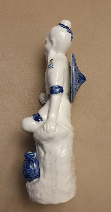 Porcelanowa figurka Chińczyka, dla kolekcjonera