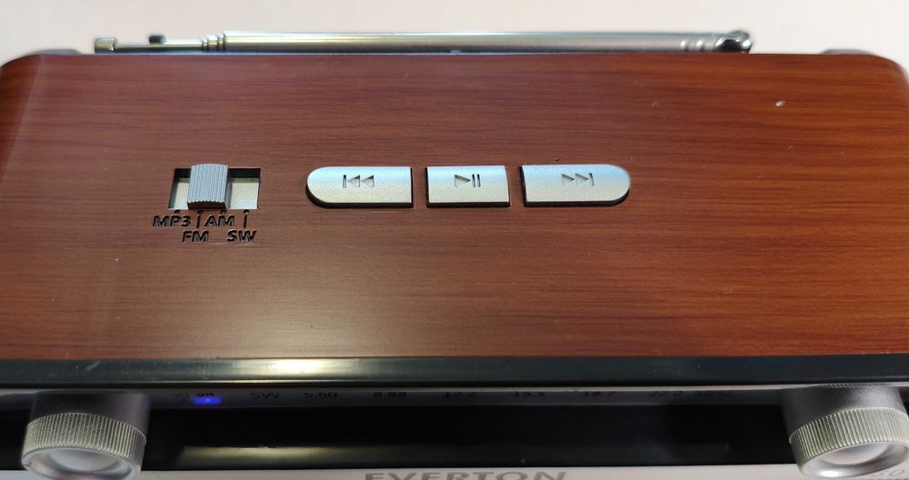 Приемник MP3 USB Bluetooth плеер лампа Everton RT-309