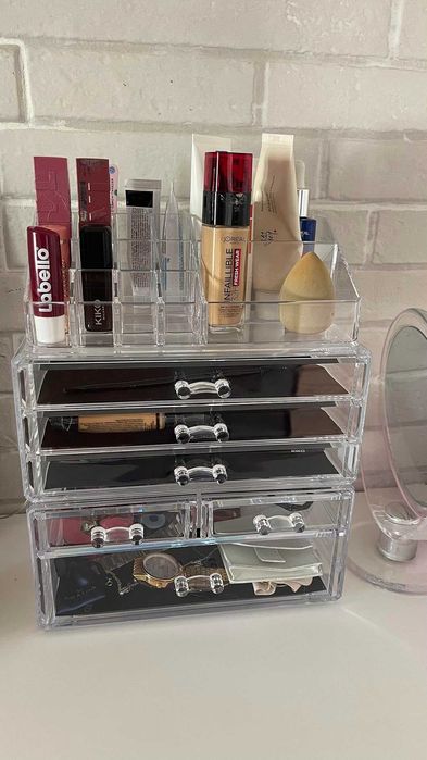 Organizer na kosmetyki