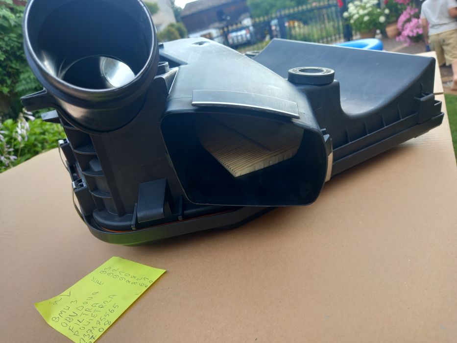 Obudowa filtra powietrza BMW 3 E90-93 E82,88 E60,61