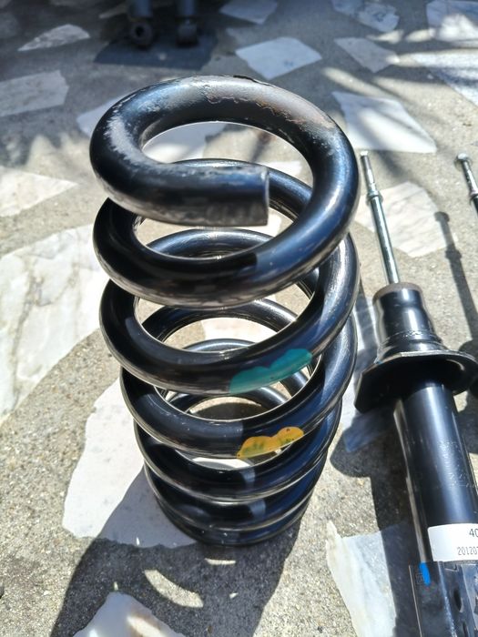 Suspensão Mitsubishi Strakar L200 Strakar 2021