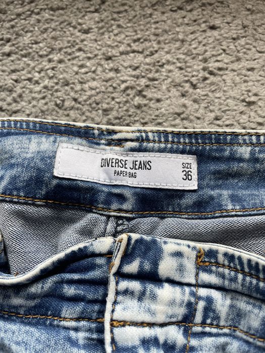 Damskie spodnie jeansowe