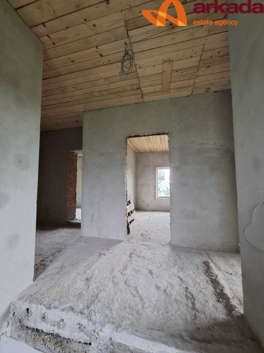 Продається будинок в котеджному містечку. До центру 15 хвилин.