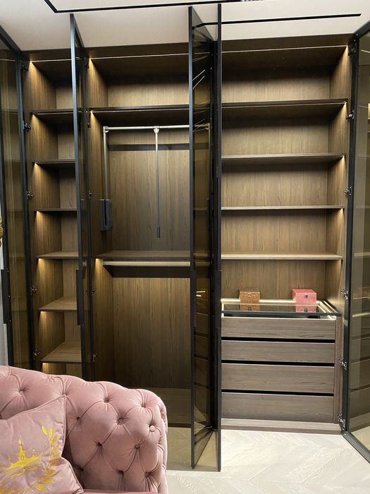 Виготовлення меблів,меблі на замовленя ,кухні,шафи,гардеробні