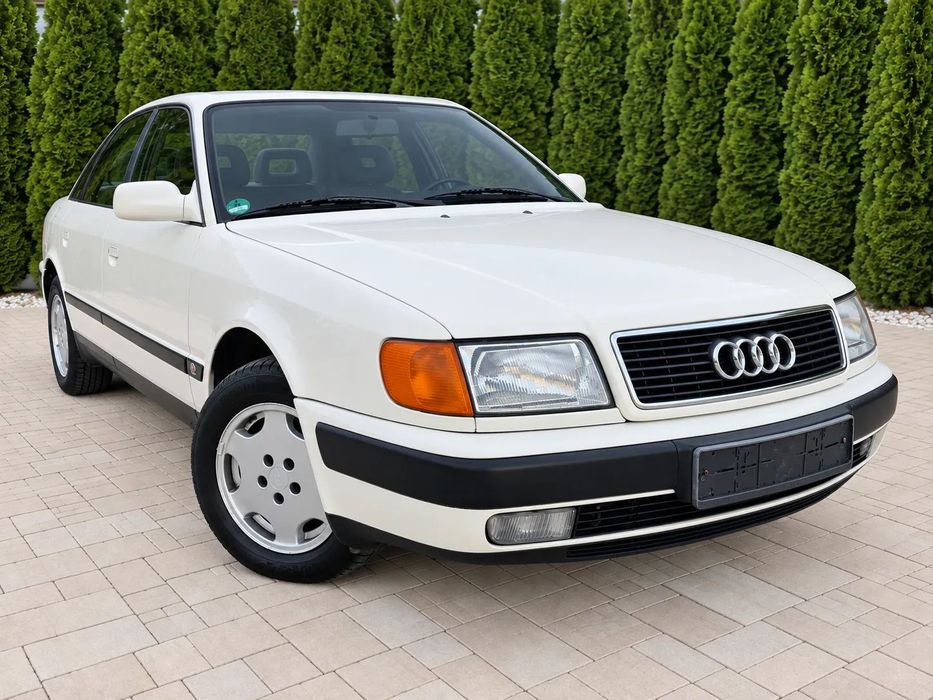 Audi 100