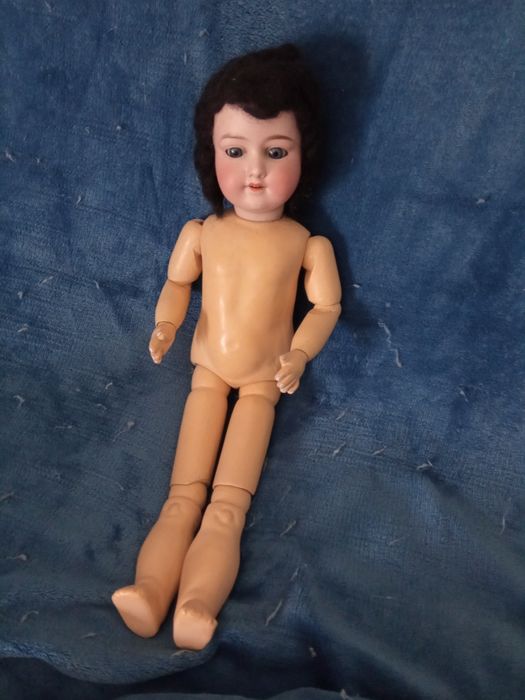 Boneca antiga muito bonita