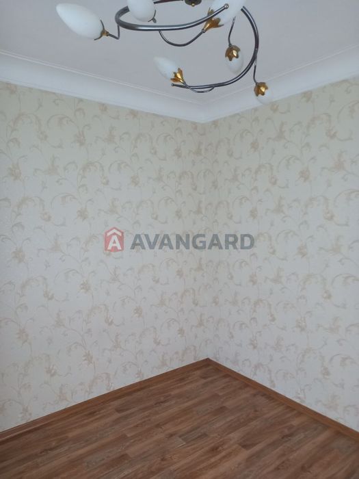 Продам 3-кімн. квартиру. Правий.